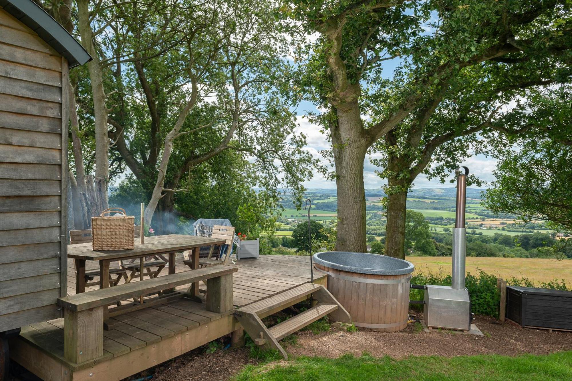 Tilbury Shepherd Huts With Hot Tubs Plus Holiday Cottages West Bagborough Exterior foto